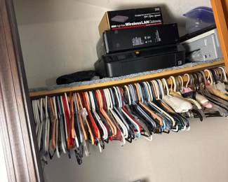 522 closetpickerslotelectronicsdecorha
