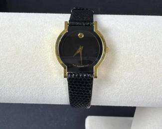 016 womansmovadomuseumclassicquartzgold