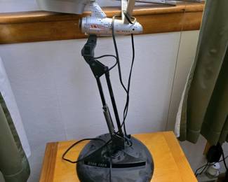 134 startrekussenterprisedesklampby