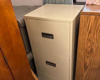 519 beigemetal2drawerverticalfilingcab