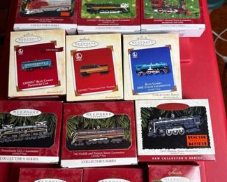 398 hallmarklioneltrainskeepsakeornament