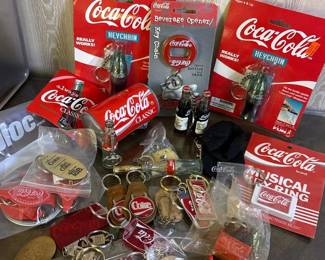 198 cocacolakeychaincollectionbottlesop
