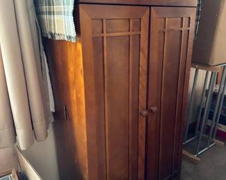 380 woodenmediastoragecabinet