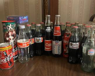 110 cocacolacommemorativeglassbottlecol