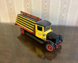 478 1928cocacoladiecastdeliverytruckw