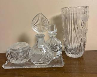 122 vintage5piececutcrystalvanitysetw