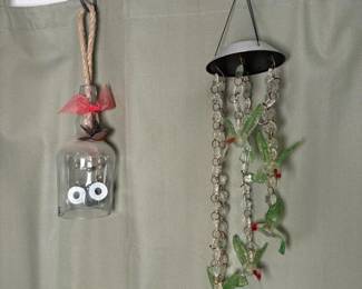 049 setof2glasswindchimeswithbirdand