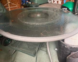 487 roundglassoutdoorpatiotablewithlaz
