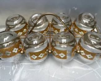 . . . great vintage drink set