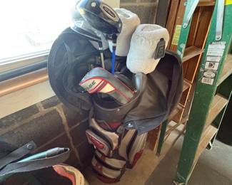 . . . newer women's full Wilson and Big Bertha golf club set