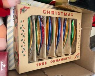 . . . vintage Christmas bulbs