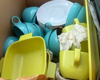 . . . vintage Melmac dish set