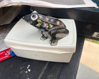 . . . cute frog