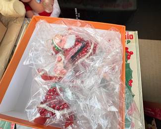 . . . vintage pin-art Santas