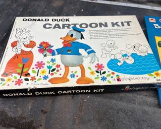 . . . Donald Duck Cartoon Kit