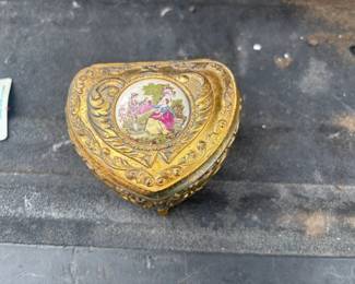 . . . cute heart-shaped trinket box