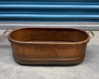 Oval copper planter
