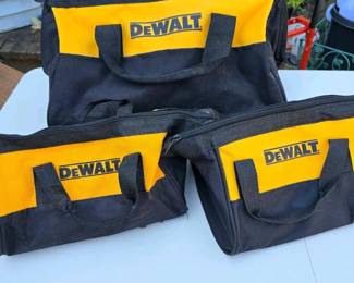 047 setof3dewaltsofttoolbags16inchz