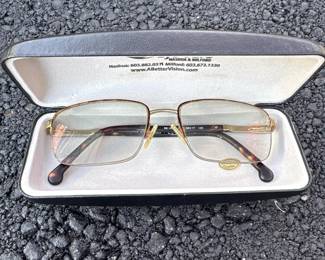 076 brooksbrothersgoldtoneeyeglasseswit