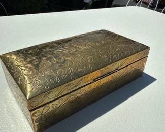 004 vintagebrassengravedjewelryboxwith