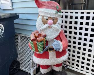 131 lightedoutdoorsantaclausdecorativef