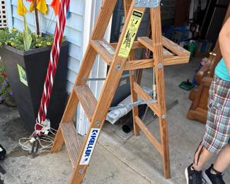 137 kellerwoodenstepladder