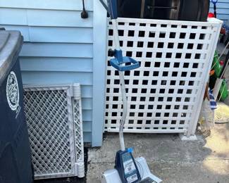 128 snowjoeelectricsnowthrower