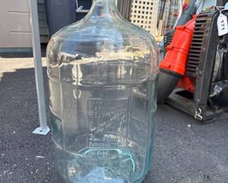 061 crisabelmontwaterco5gallonglasswa