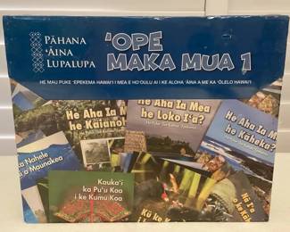 MCJ087 Set Of Hawaiian Science Books To Develop Patriotism & Hawaiian Language New