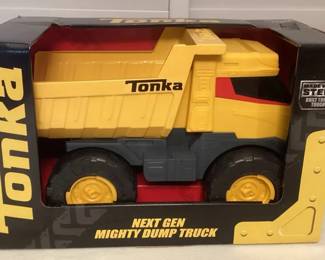 MCJ080 Large Tonka Next Gen Mighty Dump Truck New
