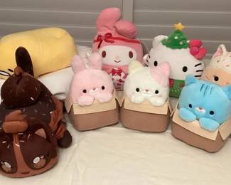 MCJ136 Gudetama, Hello Kitty, Squishmallows & Other Plushies