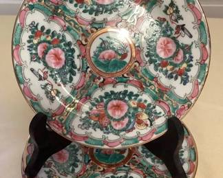 MCJ056 Five Chinese Porcelain Rose Medallion Salad Dessert Bread Plates 7.25”