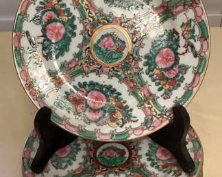 MCJ055 Five Chinese Porcelain Rose Medallion Salad Dessert Bread Plates 7.25”