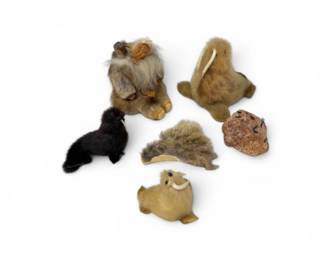 138 ArcticFurAnimalFigurinesInuitDollNaturalCuriosCollection
