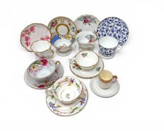 165 VintageSalisburyRoyalChelseaBoneChinaTeaCupsSaucers