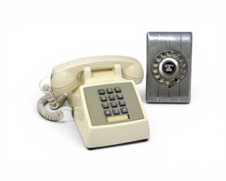 87 VintagePushButtonDeskTelephoneEagleRotaryAddressFileHolder