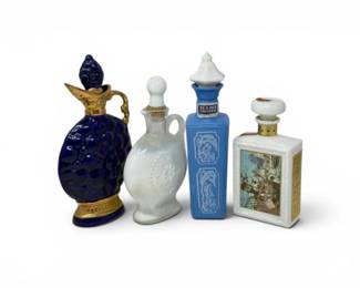 200 VintageJimBeamJWDantLiquorDecanters4PieceCollection
