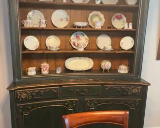 Lexington "sophisticate" Dining room hutch & buffet