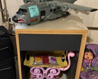 Pink Cart, Bomber