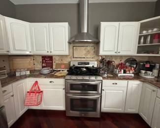 Kitchen Cookware/Utensils