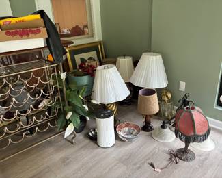 Many, many lamps