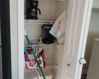 Household supplies & cleaning aids