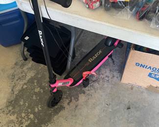 Razor scooter 