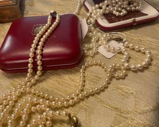 Nice selection of Majorca pearls 