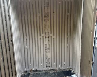 #8 Rubbermaid 5L10 7T53 storage shed 54x25x77 $200.00