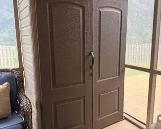 #3 Rubbermaid 5L10 7T53 storage shed 54x25x77 $200.00