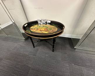 Lane tray table