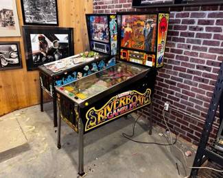Williams Riverboat Gambler Pinball Machine