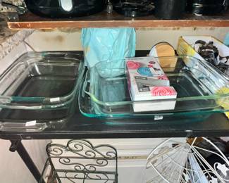 GLASS BAKING DISHES