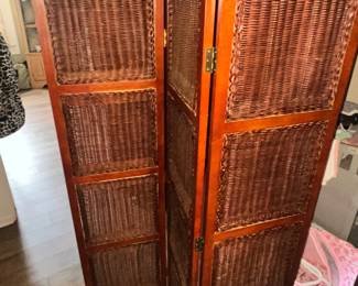 WOOD & WICKER 3 PANEL SCREEN